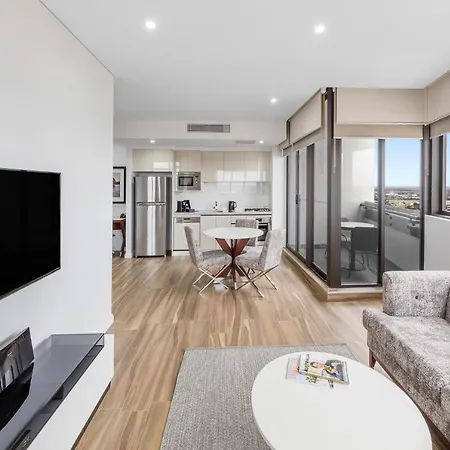 Meriton Suites Church Street, Parramatta-2