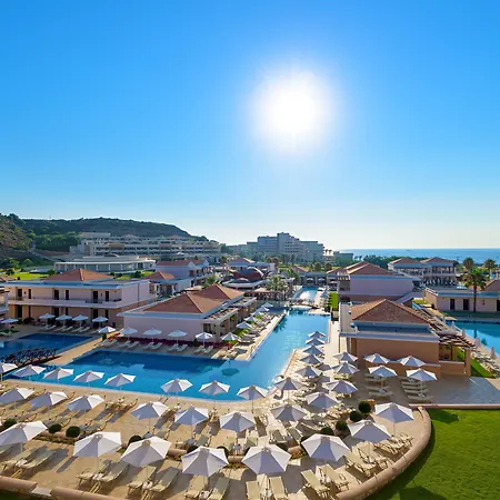 La Marquise Luxury Resort Complex-3