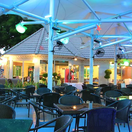 Pattaya Discovery Beach Hotel-2
