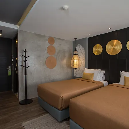 Patong Signature Boutique Hotel-3