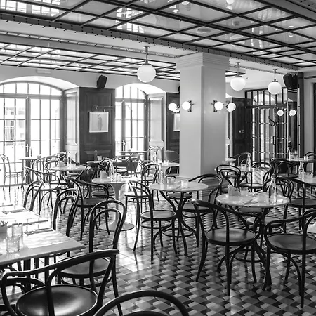 Browns Central Hotel-2
