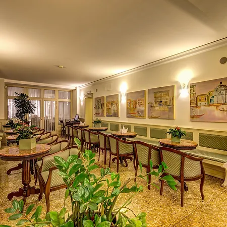 Hotel Bella Venezia-3