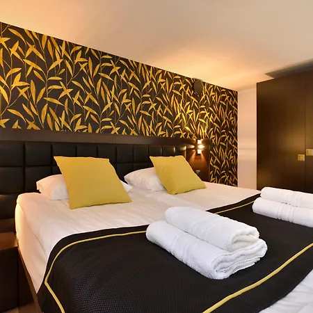 Opera Garden Hotel&Apartments-3