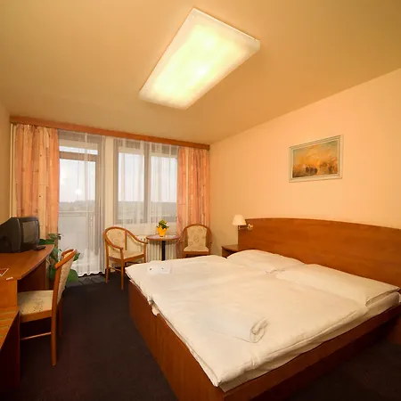 Hotel Krystal-3