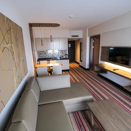 Ramada Plaza By Wyndham Izmir-2