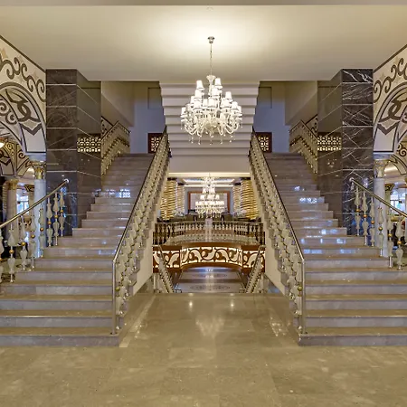 Royal Holiday Palace-2