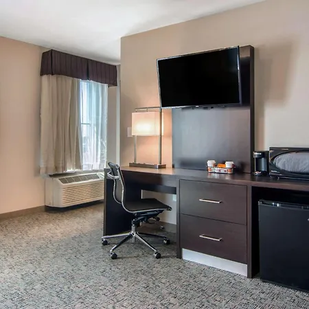 Clarion Inn & Suites Atlanta Downtown-2