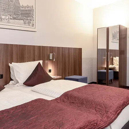 Ramada By Wyndham Frankfurt City Centre-3