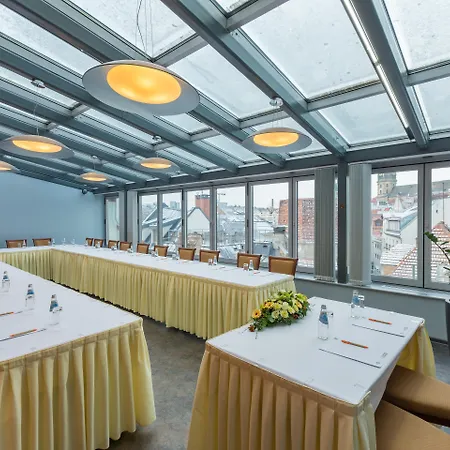 Avalon Hotel & Conferences-3