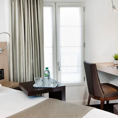 Hotel Maxim Opera-3