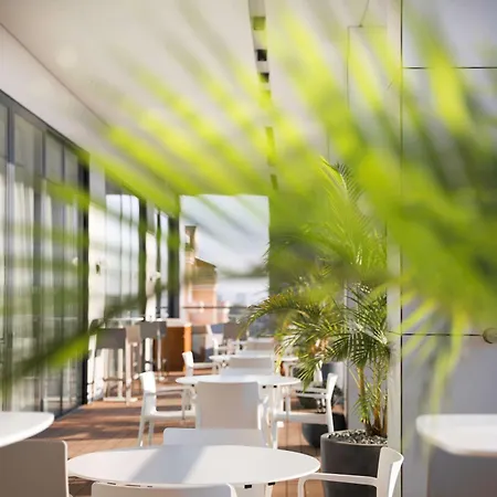 Radisson Blu Hotel, Larnaca-3