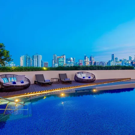 Hilton Garden Inn Singapore Serangoon-3