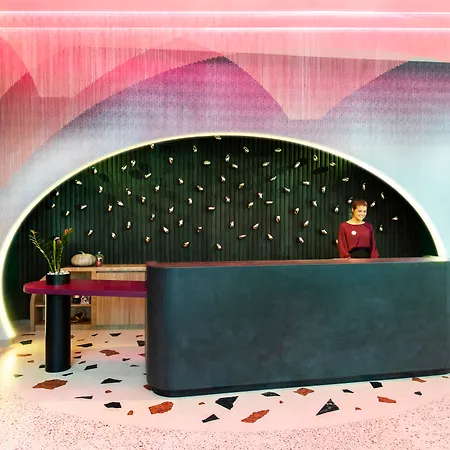 Ovolo Brisbane Fortitude Valley, A Wyndham Hotel-2