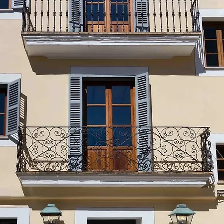 Staycatalina Boutique Hotel-Apartments-2