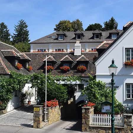 Hotel Landhaus Fuhrgassl-Huber-2