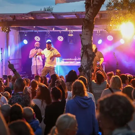 Surfviken Glamping&B&B-3