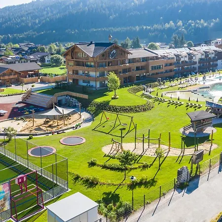 Central - Holiday Resort Flachau-3