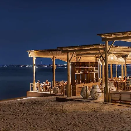 Sofitel Dubai The Palm Luxury Apartments-3