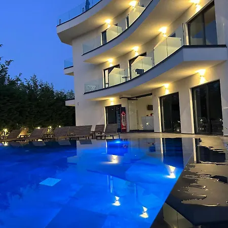 Blue Eye Hotel-2