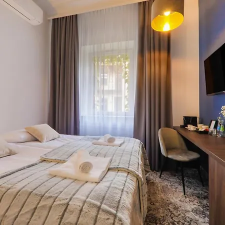 Aparthotel Cracovia Residence-3