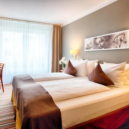 Leonardo Hotel Hamburg Airport-3