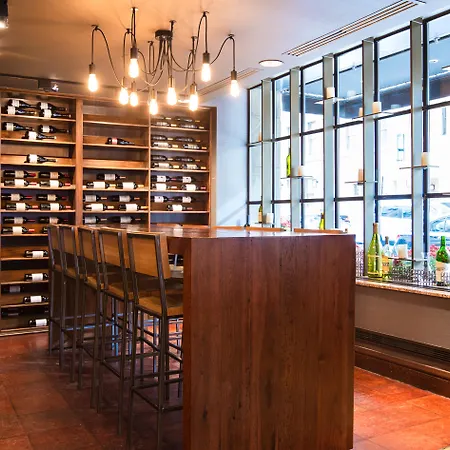 Intercontinental Chicago Magnificent Mile By Ihg-3