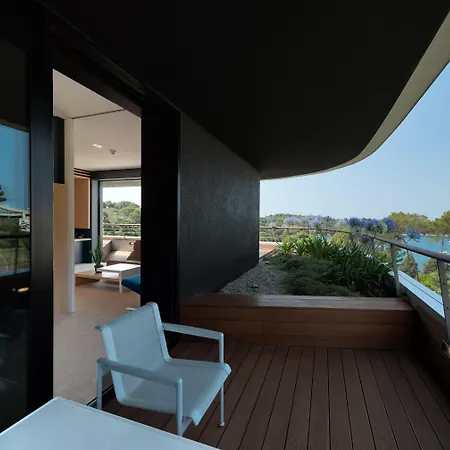 Lone Hotel By Maistra Collection-3