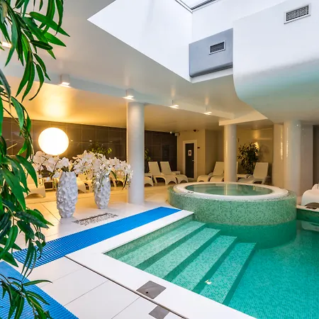 Wellton Centrum Hotel & Spa-2