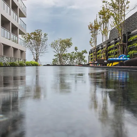 Mayaana Beach Resort Pattaya - Formerly Golden Tulip Pattaya Beach Resort-2