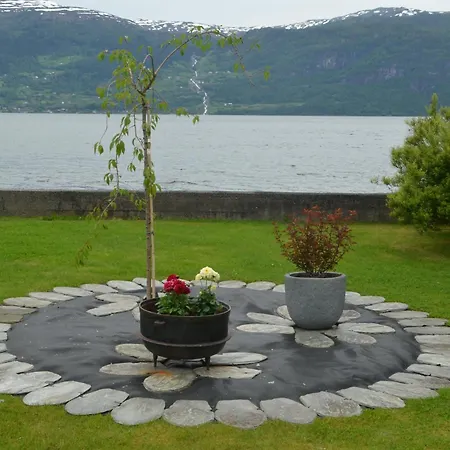 Innvik Fjordhotell-3