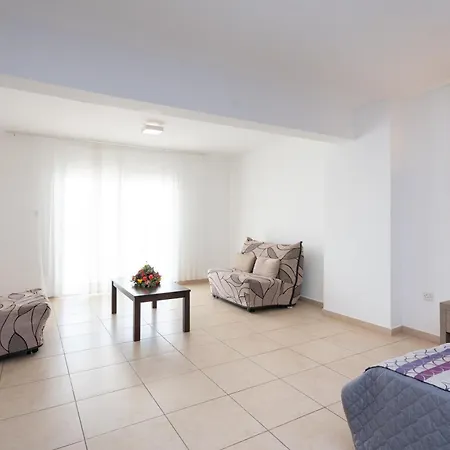 New Famagusta Hotel & Suites-2