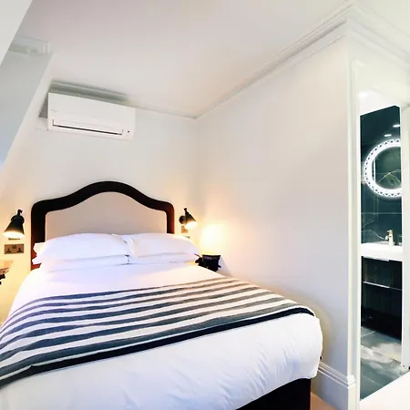 Twenty Nevern Square Hotel-2