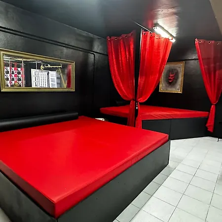 Paradise Resort - Fkk Swinger & Nudist Couples Only-3