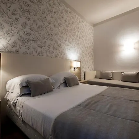 Hotel Accademia-3