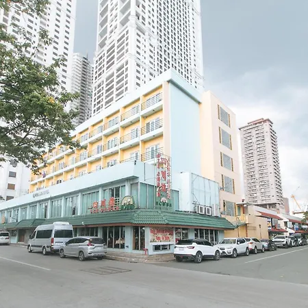 The Aloha Hotel-2