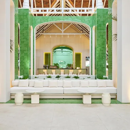 Lux* Belle Mare Resort & Villas-2