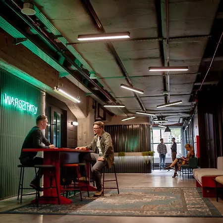 Montownia Lofts & Experience-2
