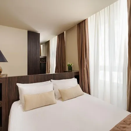 Hotel The Square Milano Duomo - Preferred Hotels & Resorts-3