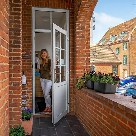 Villa Gertrud - Bed & Breakfast-2