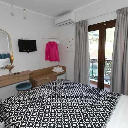 Paradise Hotel-3