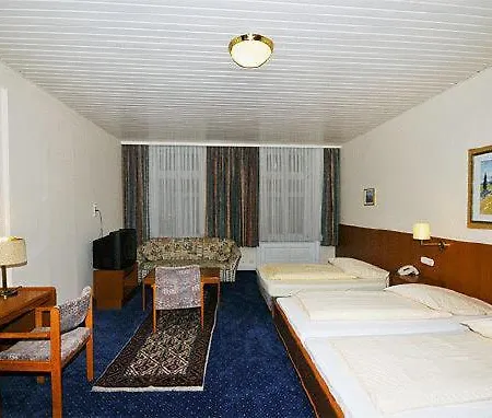 Hotel Bei Der Esplanade-3