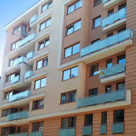 Corvin Plaza Apartments & Suites-3