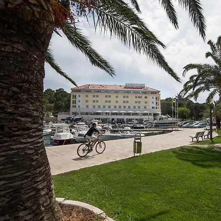Aparthotel Miramare-3