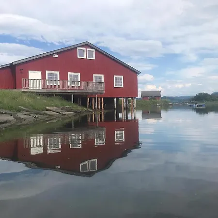 SAGA, unikt badehotell med 5 rom, sauna og badebrygge - Inderøy-2