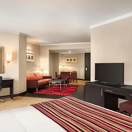 Ramada Plaza By Wyndham Dubai Deira-3