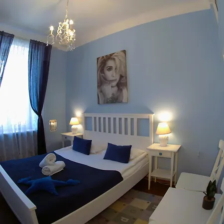 Chmielna Guest House-3