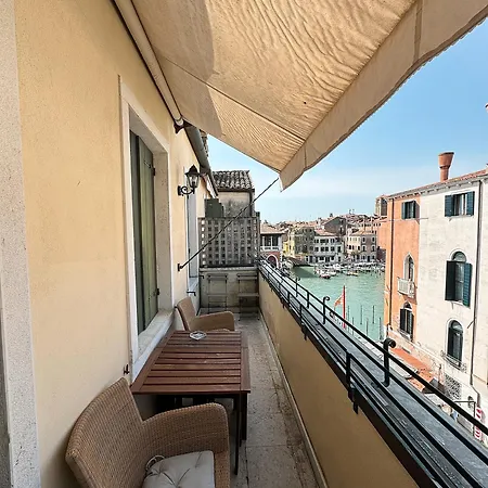 Foscari Palace-3