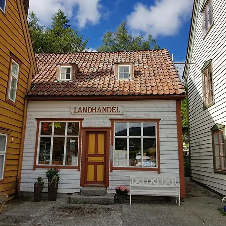 Rugsund Handelsstad-2