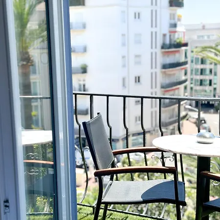 Hotel De Provence-2