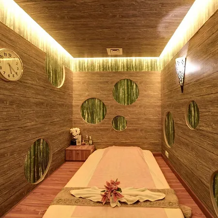 Lotus Grand Hotel-2